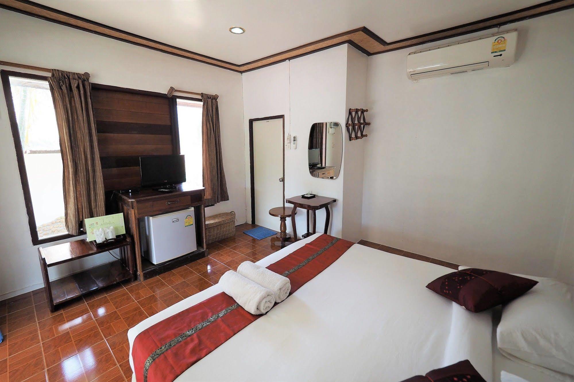 Khaothone River View Resort Сайок Экстерьер фото
