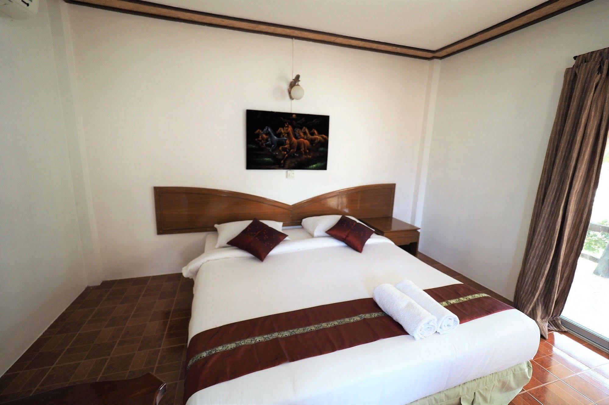 Khaothone River View Resort Сайок Экстерьер фото